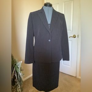 Kasper jacket and skirt in size 8